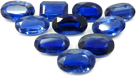 disthene cyanite qualit&eacute; gemme taill&eacute;e &agrave; facettes