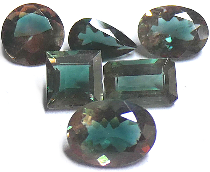 labradorite cuprifere verte