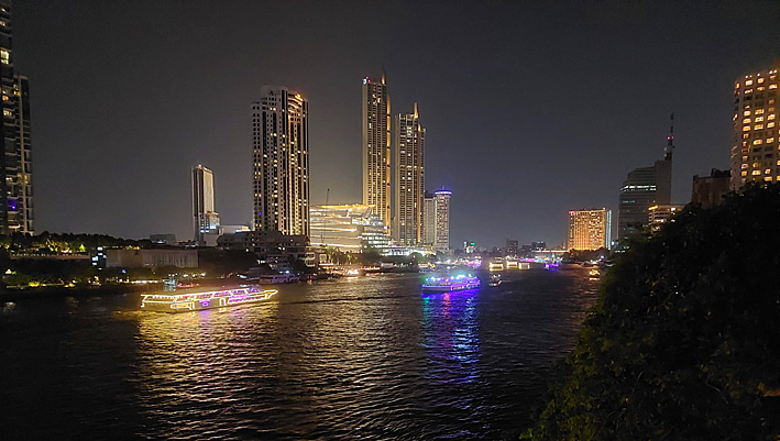 bangkok Chao Phraya de nuit