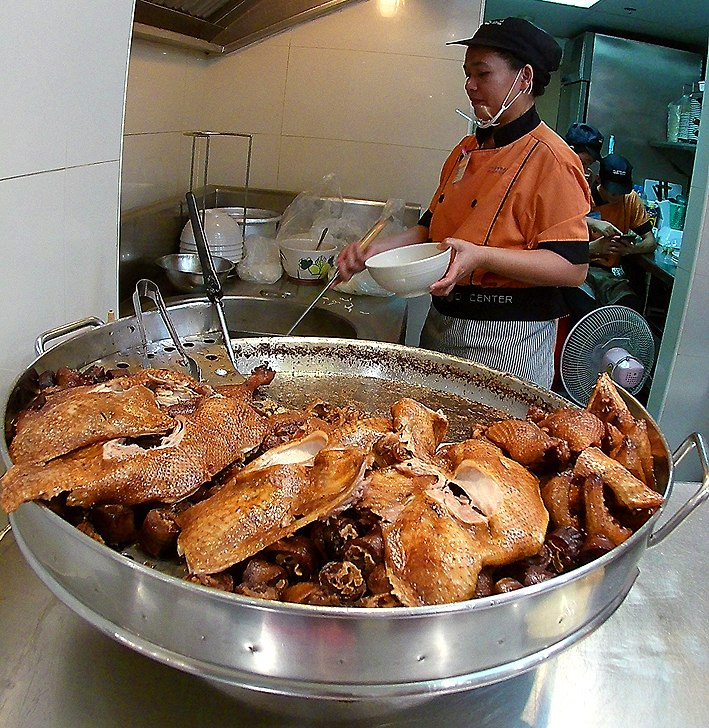 manger du poulet en thailande