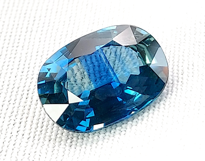 saphir bleu bicolore