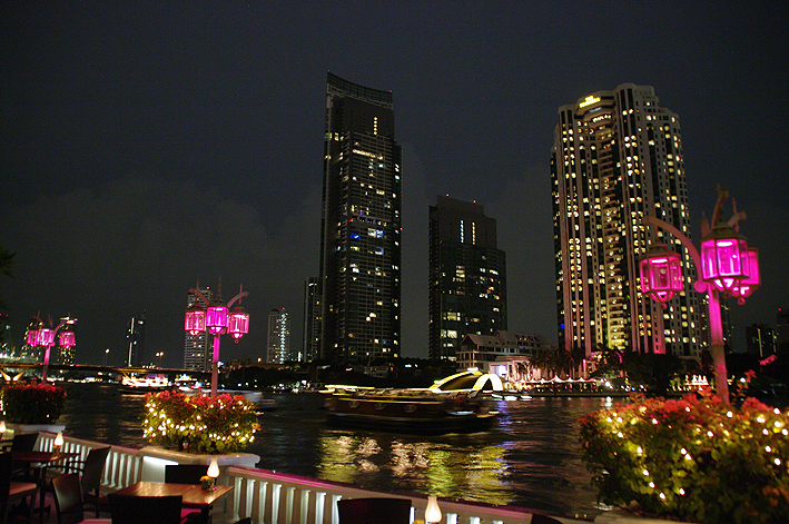 bangkok by night