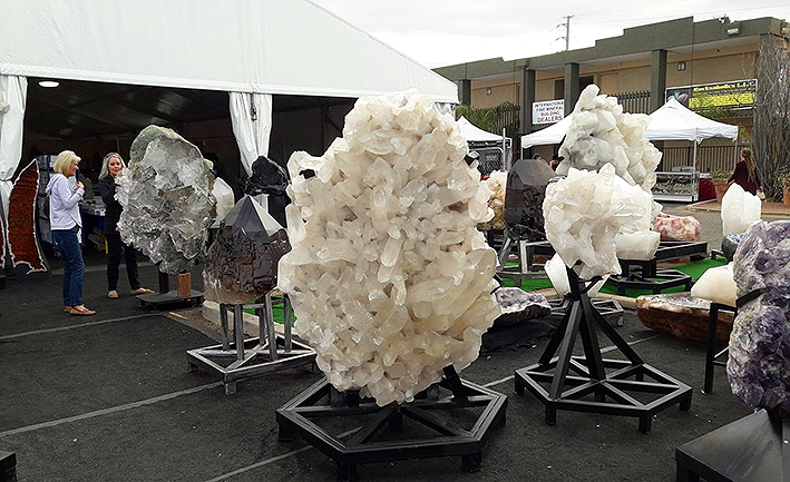enormes cristaux mineraux