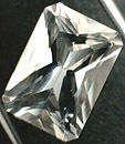 Scapolite Incolore