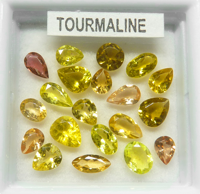 Tourmaline Jaune Naturelle Brute Du Brésil - 44.75 Carats - Avec Certificat AGI